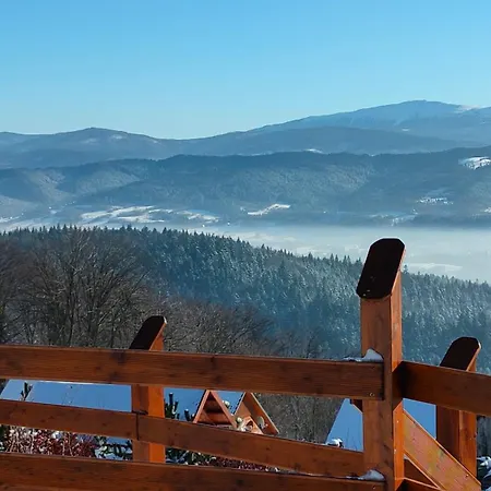 別荘 Piesn Poranka Lysina