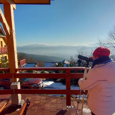 別荘 Piesn Poranka